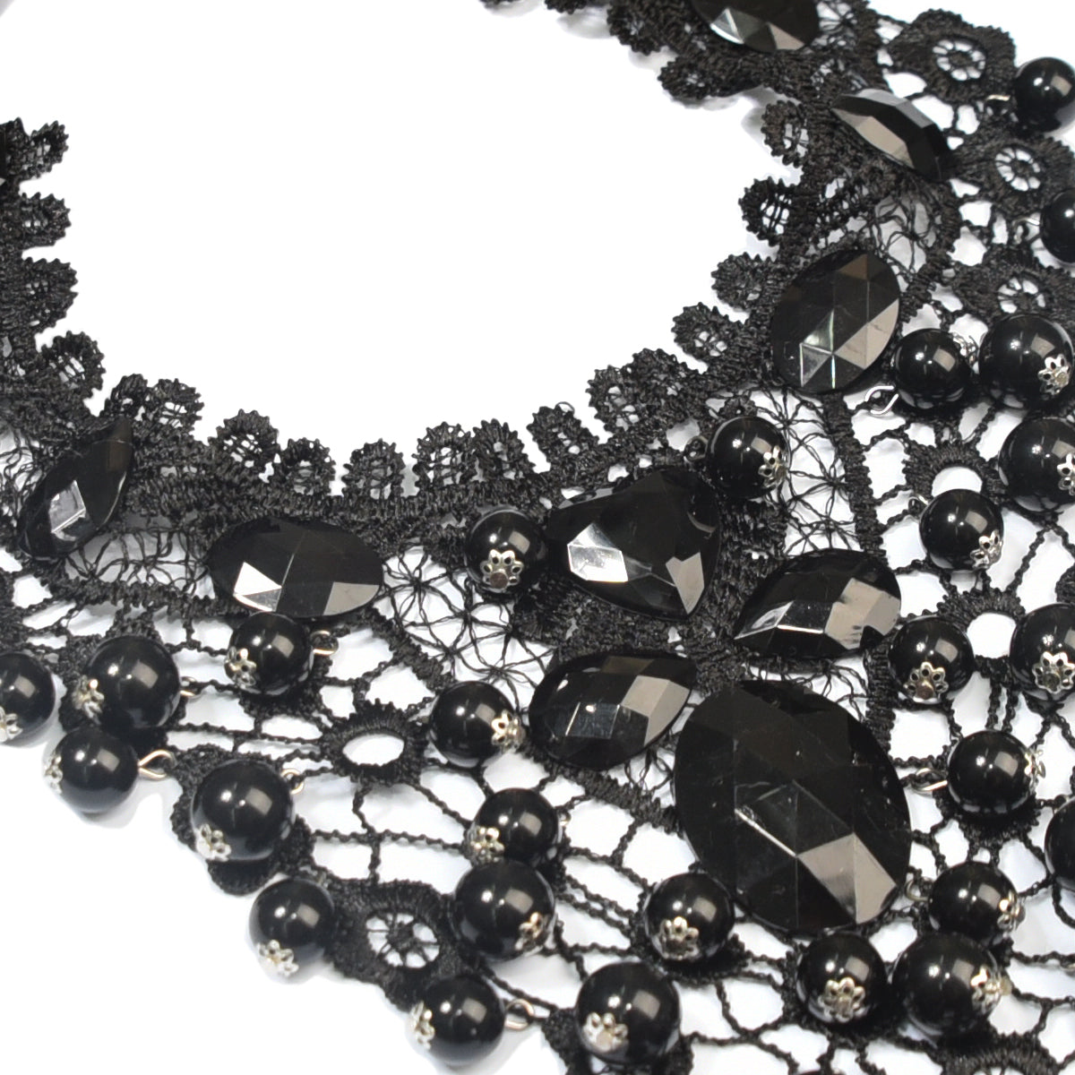 Black Diamond Neck Accessory